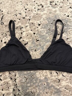 SKIMS Black Triangle Bralette